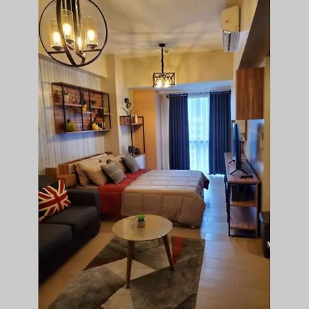 One Eastwood Avenue Tower 2 Apartment Manila Exterior photo